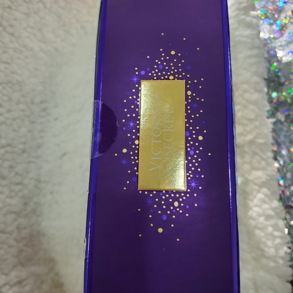 Victoria's Secret Love Spell Holiday Gift Set - Picture 3 of 4